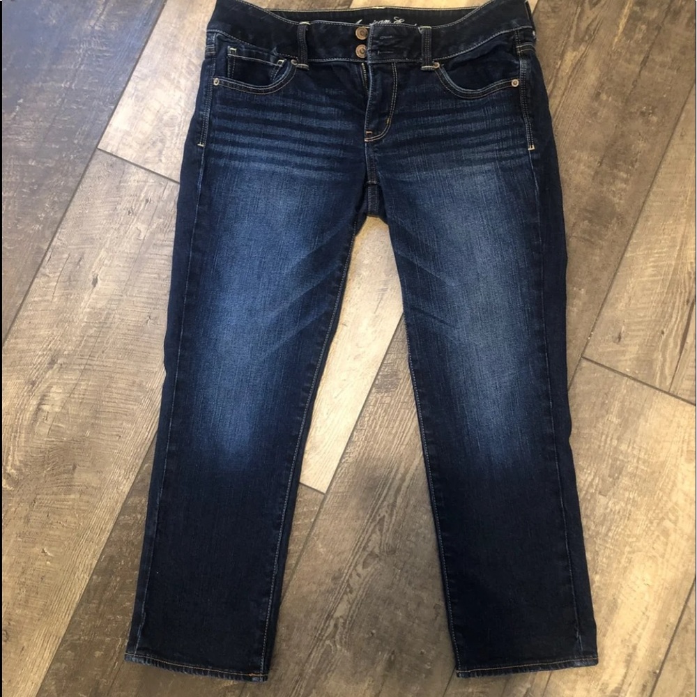 AMERICAN EAGLE ARTIST CROP